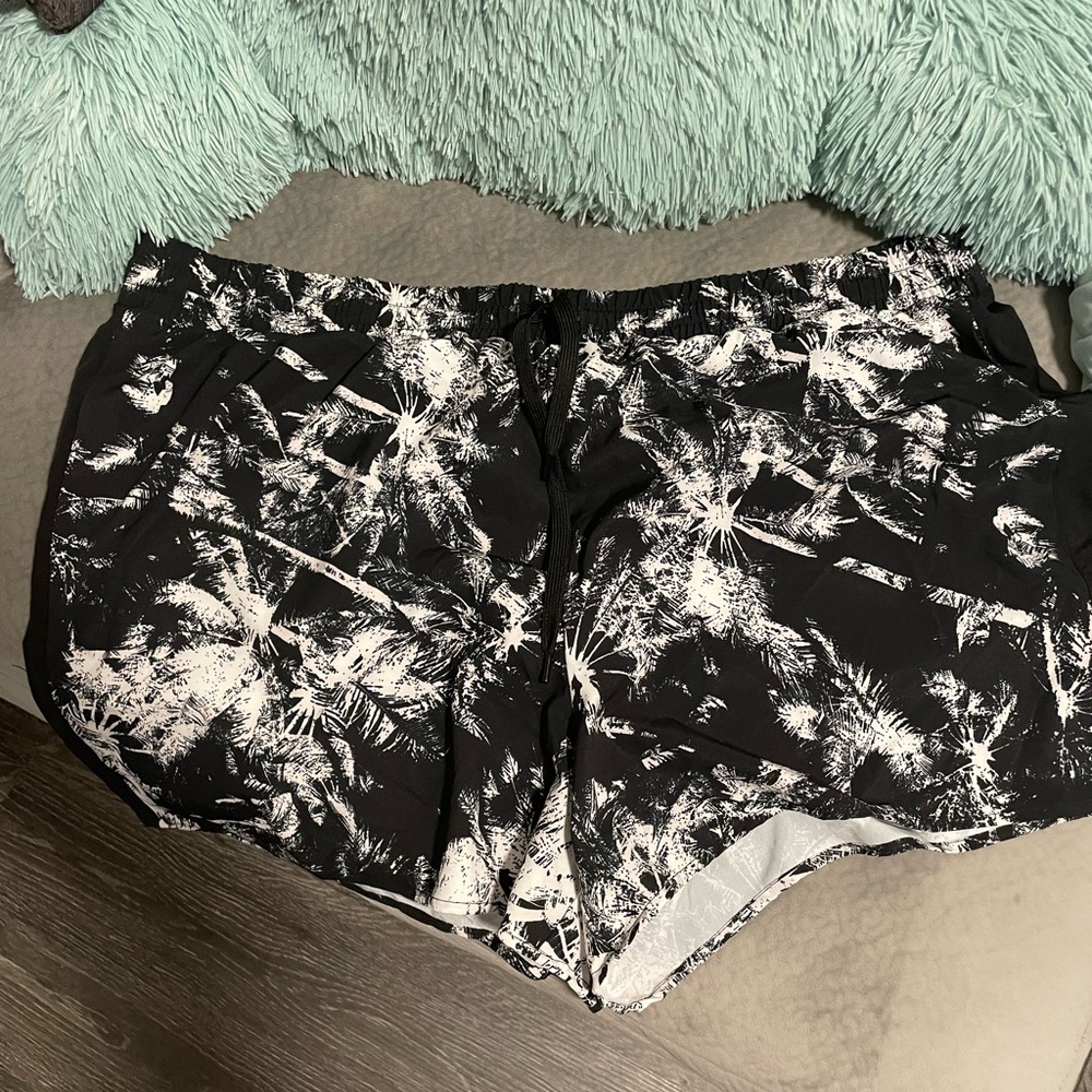 🔥🔥 active wear shorts.